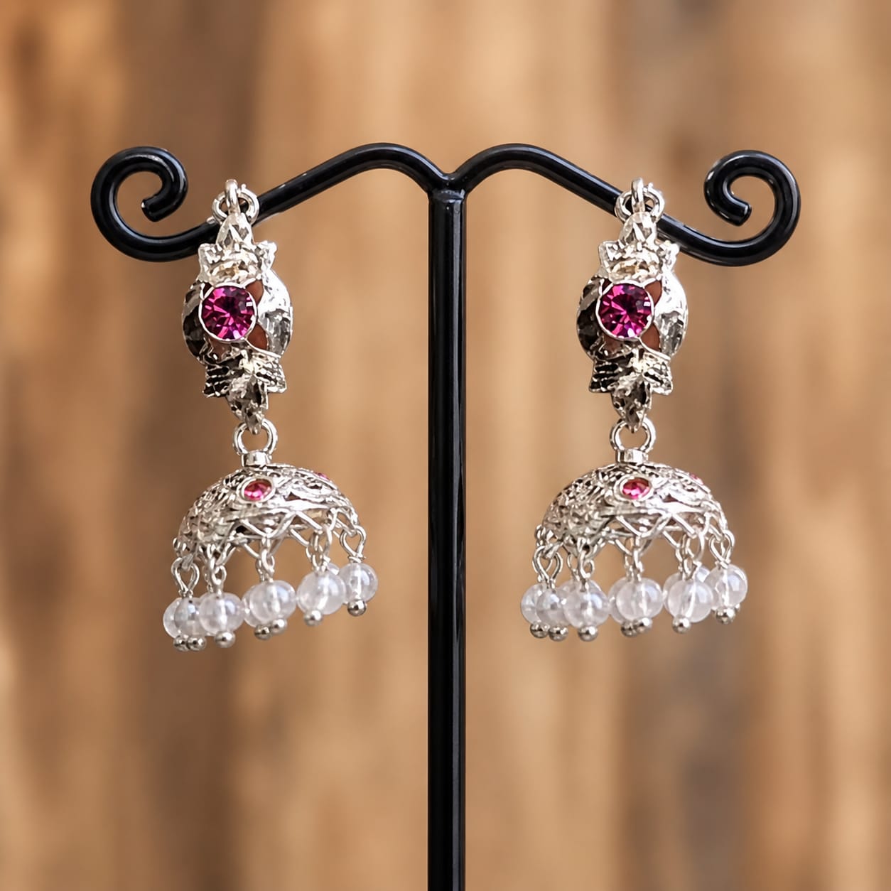 Gulnaar Pearl Jhumka